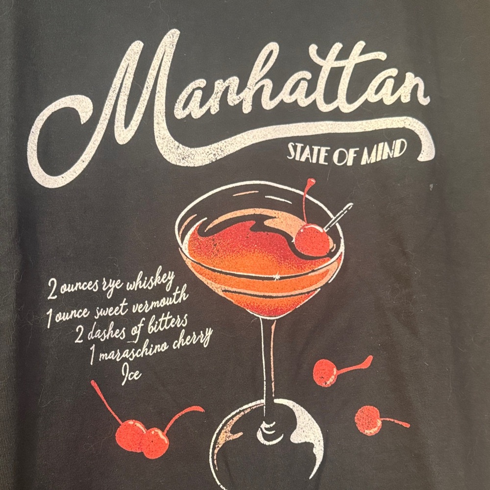 Manhattan Graphic Black Crop Top - Picture 5 of 5